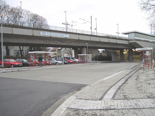 20101212_007.JPG - ZOB-Ein-und Ausfahrt an der Ewald-Görshop-Straße